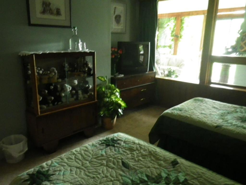 Beach Estates Inn Bed And Breakfast Nanaimo Phòng bức ảnh